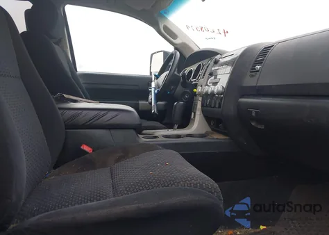 2007 Toyota Tundra Sr5 V8 z USA, uszkodzony, nr VIN 5TFRV54107X006763